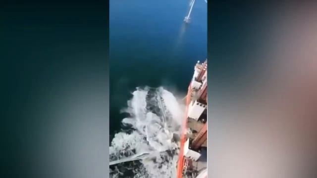 10 Wind Turbine Failures Caught On Camera смотреть онлайн