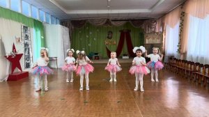 2_5352610268314618903.mp4