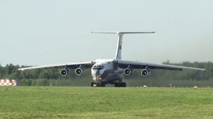 Взлет Ил-76