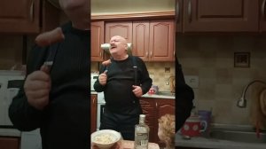 дед Толян отдыхает