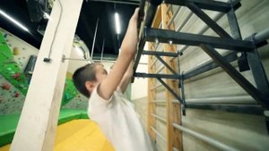 Тренировка детской сборной, скалолазание.