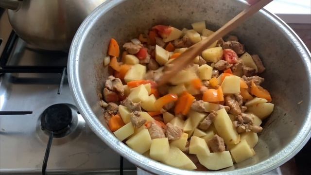 ГОТОВИМ ЛАГМАН/С ДЕДУШКОЙ ИГОРЕМ смотреть онлайн