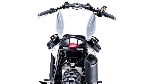 Hard style custom Honda GL500 by Motoism Customs