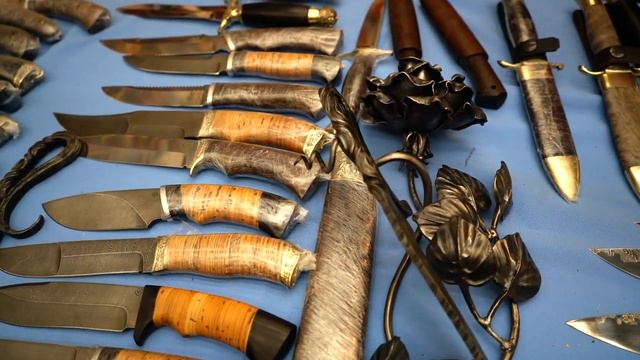 klinok-shop.ru/👉Кузница Сёмина Юрия🔪Кухонные наборы ножей от мастерской Семина👉Российские Пчаки😂 смотреть онлайн