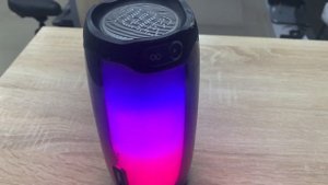 JBL Pulse 4