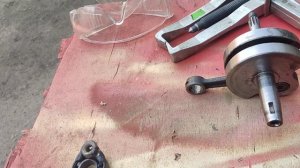 Как снять подшипники на коленвале?