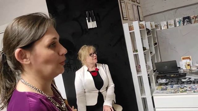 Гильдия Парфюмеров. Оксана Чернышова.Санкт-Петербург, ул. Большая конюшенная 11, дворы Капеллы.