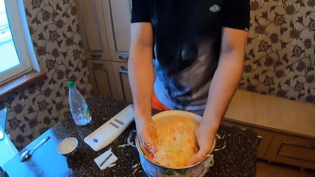 Вкусно,полезно,дешево!Квашеная капуста за 5 минут. Потуши ее получится ещё одну вкусное блюдо. смотреть онлайн