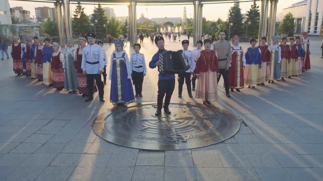 Гимн России в сердце страны (Тюмень) смотреть онлайн