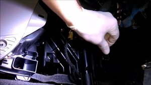 ЗАМЕНА ФИЛЬТРА САЛОНА / REPLACING THE SALON FILTER / FIAT PANDA  / 2004