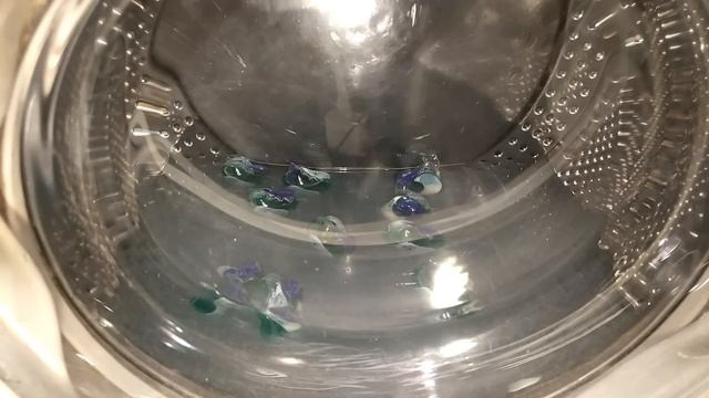 Experiment - 1 kg. of Pods - in a Washing Machine смотреть онлайн
