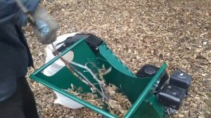 Щепорез с бензиновым двигателем. Ветки до 50 мм.912-333-32-25