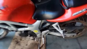 Suzuki SV400 замена натяжителя цепи ГРМ (Часть 0) VID 20180622 192926