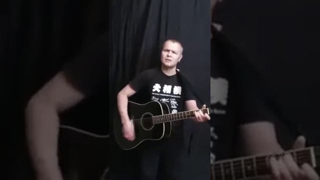 автор Иван Любочка
"Выпьем молча! Выпьем стоя" смотреть онлайн