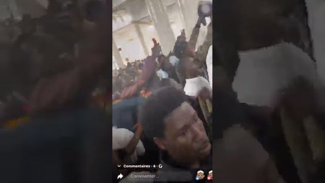 gazo dans la mosquee fayçal Guinee conakry incroyable mais vrai en plein ramadan inimaginable.