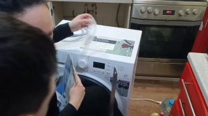 Новая стиральная машинка / Установка стиральной машинки Hotpoint Ariston 622ST 6кг
