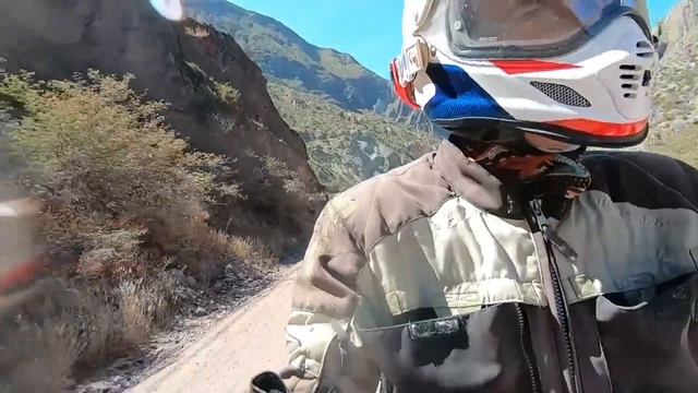 Up the Andes on a Honda CRF 300 Rally part 33 смотреть онлайн