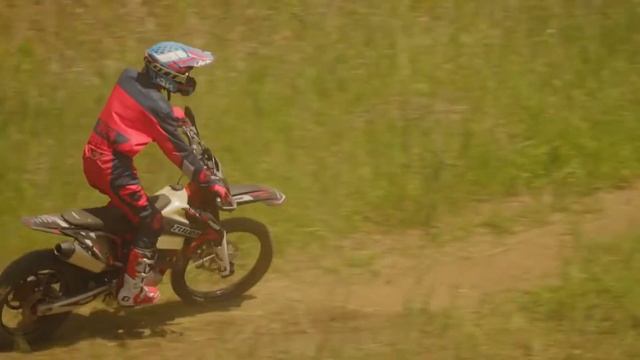 ТРЕНИРОВКА по МОТОКРОССУ Как стать быстрее Занятие с опытным тренером смотреть онлайн