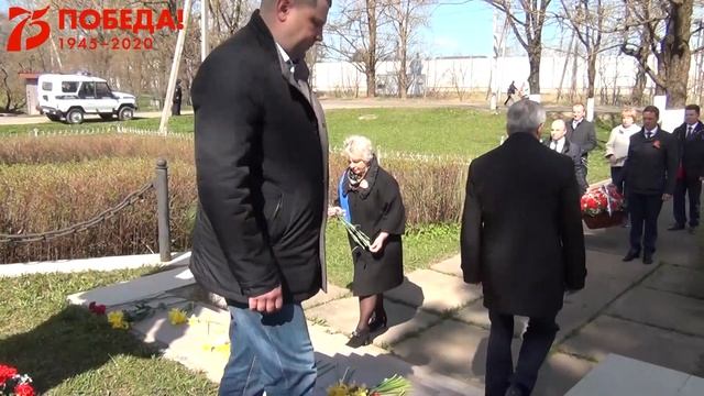 Братское захоронение г Волосово