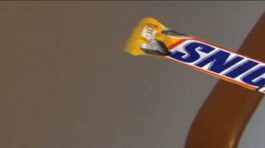 Реклама сникерса!