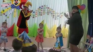 Музыкальная игра "Тетя Весельчак"