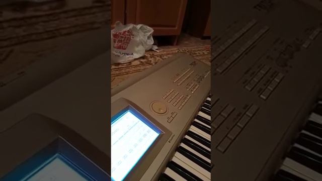 руки вверх малыШ(korg triton смотреть онлайн