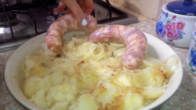 Картошка с колбасками в духовке - от Приятного аппетита смотреть онлайн