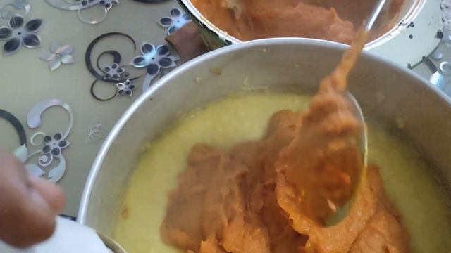 Кабачковая икра, классический рецепт. Делаем много, съедаем быстро. Легко и вкусно. смотреть онлайн