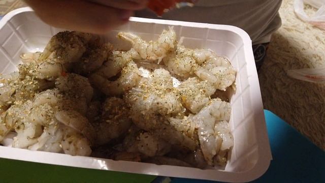 Сливочно-чесночный суп с Креветками смотреть онлайн