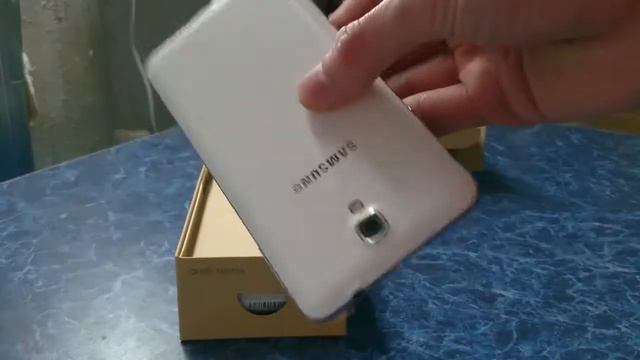 Распаковка Samsung Galaxy Note III neo