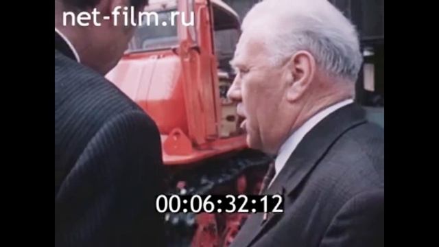 1975г. Волгоград. 9 мая. 30 лет Победе. Валентин Семёнов. смотреть онлайн