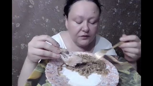 Мукбанг//Гречневая Лапша//Курятина смотреть онлайн