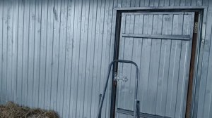 Купила козам светодиодный уличный светильник на солнечной батарее, с датчиком движения и пультом ДУ