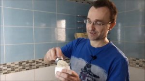 Как взбивать пену из мыла или крема для бритья