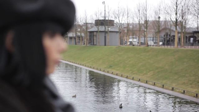 Беспощадное время заносит плеть, и удары приходятся по щекам смотреть онлайн