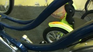 Трехколесный велосипед круизер Schwinn Town and Country