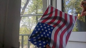 Горит флаг США