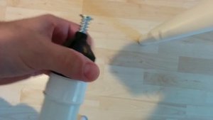 Дребезг регулируемых ножек IKEA OLOV ремонт. IKEA OLOV noise fix.