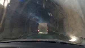 На авто из России в Грузию.  Военно-Грузинская дорога. Верхний Ларс. Огромная пробка из фур.