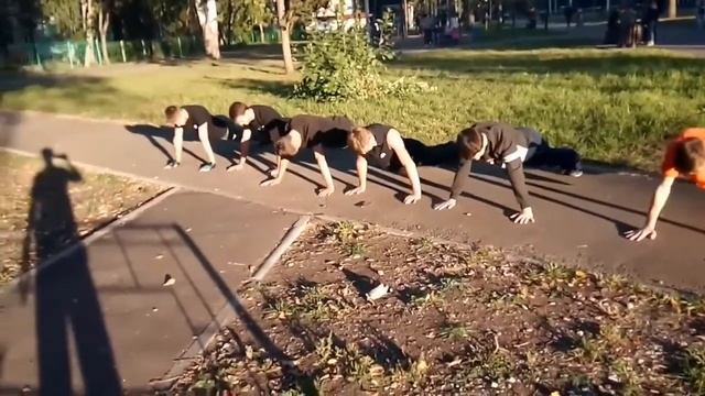 STREET WORKOUT: OUTCAST РОМА СДЕЛАЛ 15 ПОДТЯГИВАНИЙ! ЧЕЛЛЕНДЖИ? смотреть онлайн