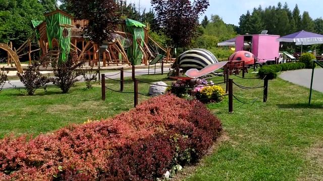 "Живые огромные"насекомые в польском парке развлечений в Заторе/По Европе на ГАЗ Соболь 4х4/3 серия смотреть онлайн