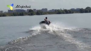 Лодка ОКА под мотором 9,8 л.с. (снята с производства)