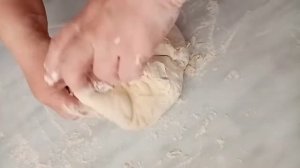 Постный пирог с капустой и консервами. Трудно поверить, он практически из ничего!