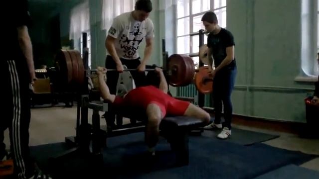 Жим лежа 190кг при весе 77кг