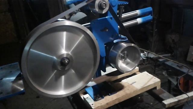 Гриндер с контактным колесом 300 мм. смотреть онлайн