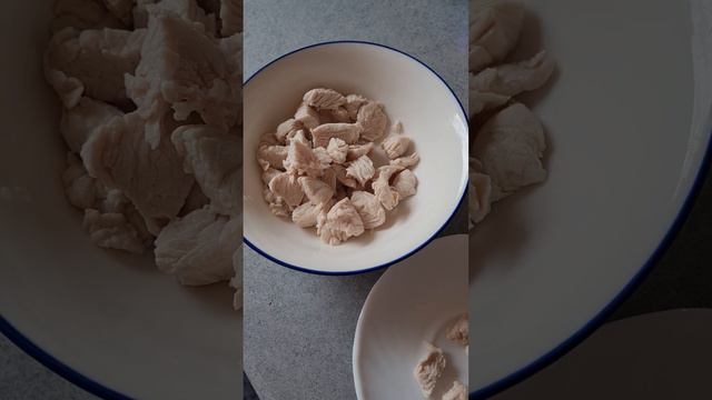 Сфинкс ест свежее Мясо.