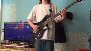 Молчат Дома (Molchat Doma) - Судно (Sudno) (Bass cover)