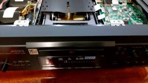 Мини-дисковая дека SONY JA50ES ремонт-замена пассика,демонстрация после замены.