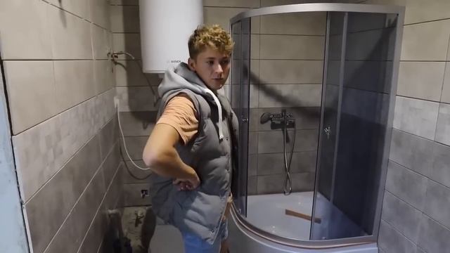 ПОСТРОИЛИ НАСТОЯЩИЙ 2-Х ЭТАЖНЫЙ ДОМ ЗА 60 ДНЕЙ - ПОЛНАЯ ВЕРСИЯ смотреть онлайн