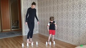 Упражнение на сохранение равновесия и баланса.